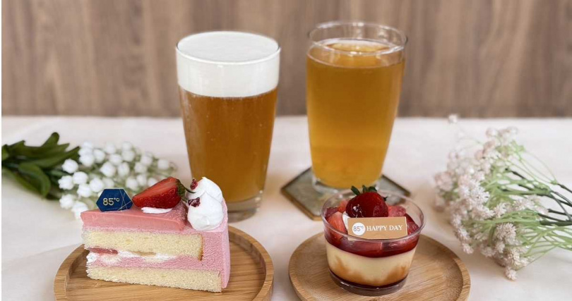 85℃「38寵愛女神節」推出指定飲品「就是海岩青茶」和「蘋香淺焙青」兩款任選第二杯38元；買指定膠原蛋白切片蛋糕享38元指定飲品加購優惠。（圖／85℃提供）