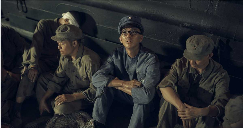 曾少宗飾演的老師慘變階下囚。（圖／客家電視台提供）