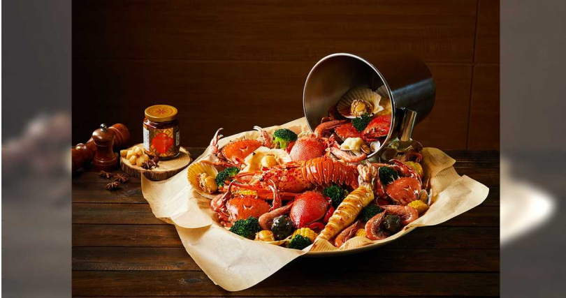 福容大飯店推出以澎湖海鮮為主角的夏季限定料理「澎嶼宴」海鮮桶。（圖／業者提供）