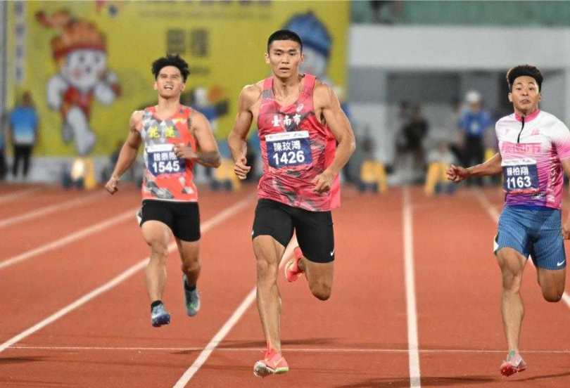 陳玟溥在全運會男子田徑百公尺短跑，兩度跑進10秒內勇奪金牌。（圖／114年雲林全運會籌備處提供）
