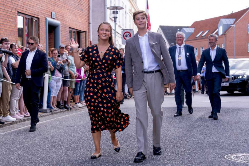 丹麥公主伊莎貝拉現為王位第二順位繼承人,外型氣質兼具,成為近期社群話題人物。