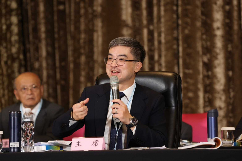 尹崇堯於2022年正式接掌南山人壽,當年他才39歲,是最年輕的金融董座。(圖/南山人壽提供)