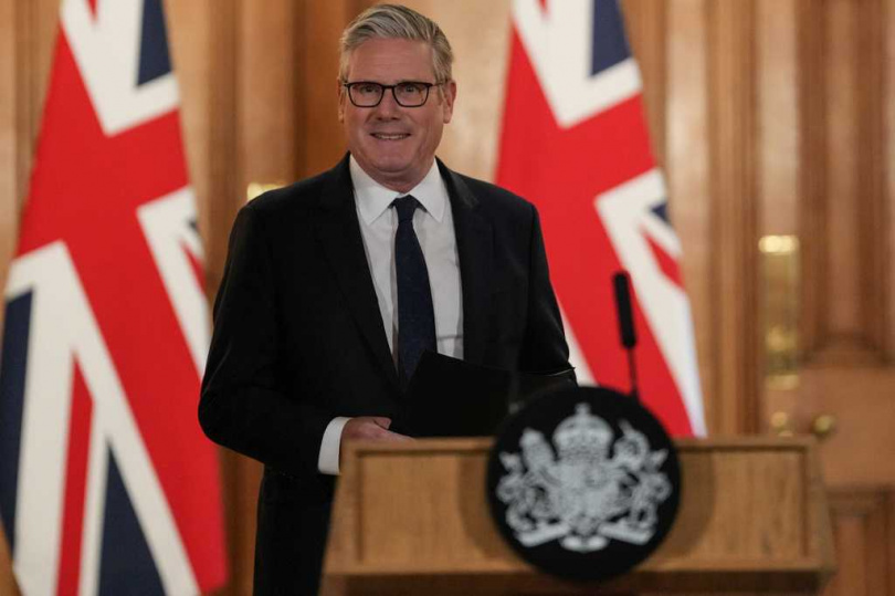 英國首相施凱爾宣布推動16歲以下禁用社群媒體政策,最快2027年春季實施。