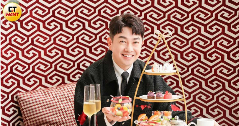 雖然目前身邊沒有情人,但李明川希望有對象的朋友們都能過個甜蜜情人節。(圖/林士傑攝)