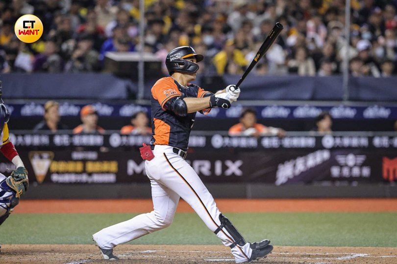 林安可單場5支3「猛打賞」，敲出勝利打點與中職本季首轟。(圖／李宗明攝)