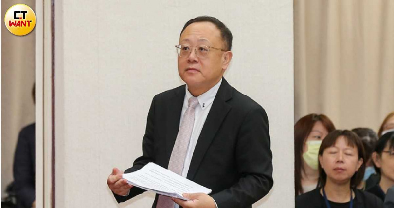 行政院政務委員史哲預計最快在13日便可接任高鐵董座。（圖／黃耀徵攝）