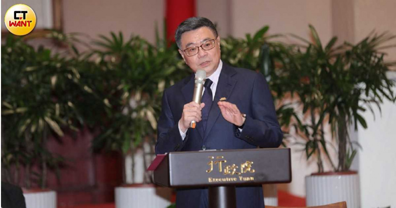 閣揆卓榮泰（圖）認為普發現金須舉債新台幣千億「我天人交戰」。（圖／周志龍攝）