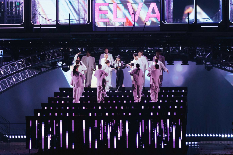 蕭亞軒湖南衛視跨年登上微博熱搜。(圖/華納音樂提供)