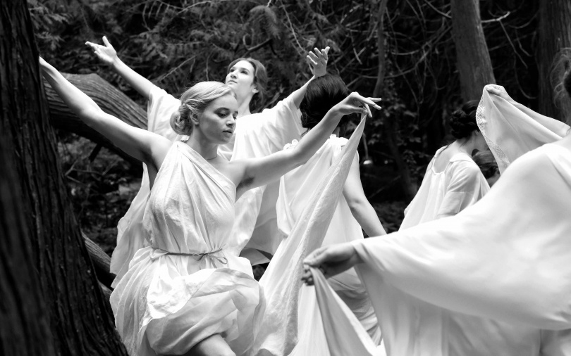 露娜維德勒（左）以新片勇奪威尼斯影展馬斯楚安尼獎最佳新演員。（圖／海鵬提供）