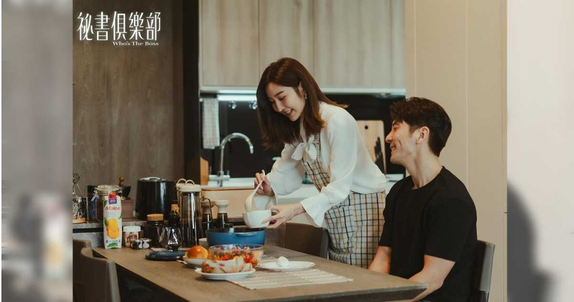 劇中，修杰楷腹黑本性顯露，將曾莞婷玩弄於股掌之間。（圖／TVBS提供）