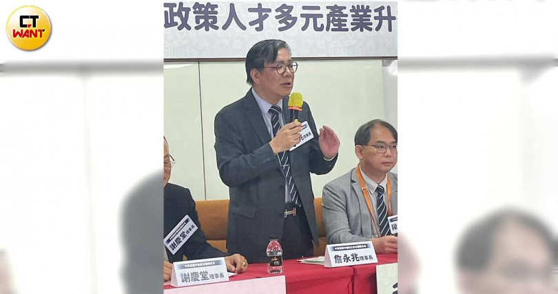 中華民國中醫師公會全國聯合會理事長詹永兆。（圖／林則澄攝）