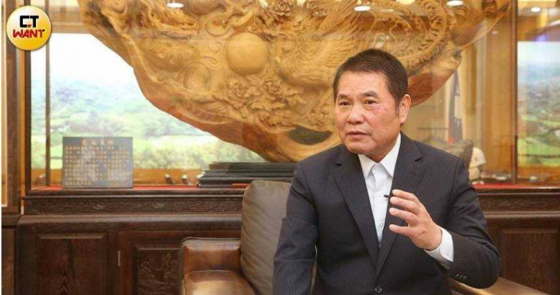 鍾東錦雖在2022年以無黨籍身分參選苗栗縣長，但其仍在5角戰中獲勝。（圖／CTWANT攝影組）