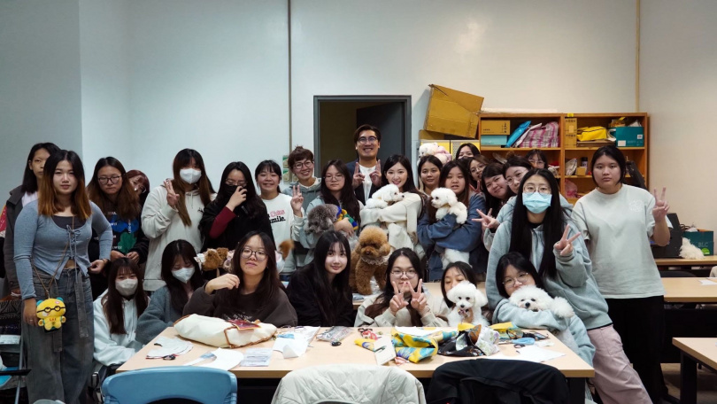 優格姐姐擔任台北海大60周年校慶新媒體、寵物系課程講師。（圖／台北海大提供）