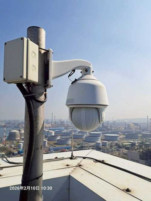 高雄環保局透過智慧辨識告警系統，針對污染源進行全時監控。(圖片提供／高雄市政府)