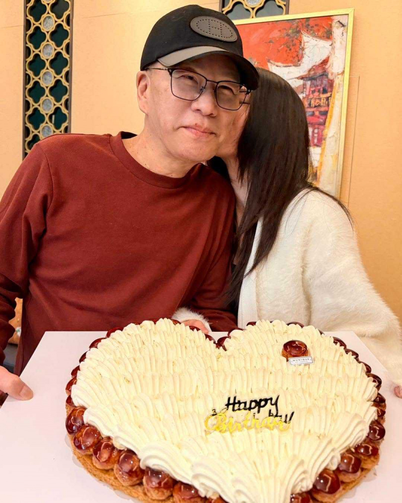 沈玉琳罹患血癌歷經5次化療,成功抗癌。(圖/翻攝臉書/沈玉琳)