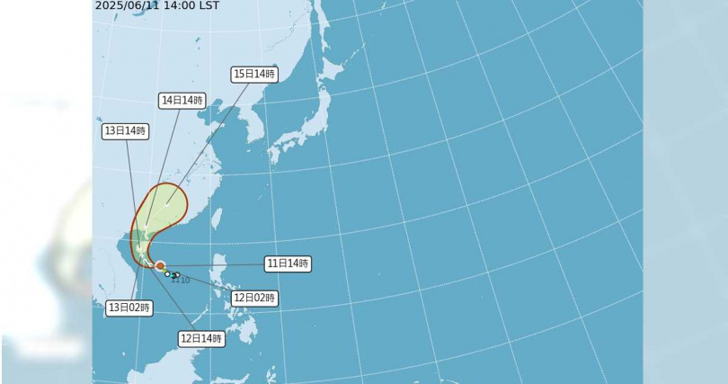 氣象署說明,輕度颱風「蝴蝶」下午2時的中心位置在北緯16.6度,東經112.5度,以每小時16公里速度向西進行。(圖/翻攝自中央氣象署官網)