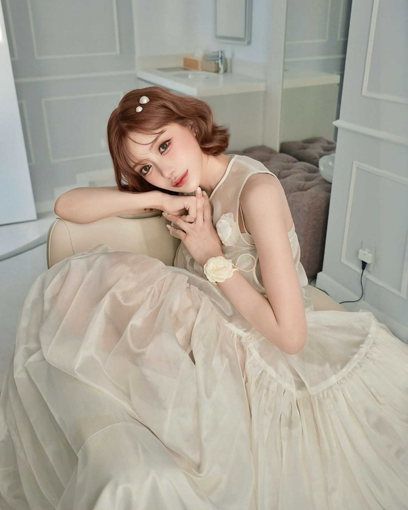 明日花綺羅上月底和周鶴年見面,韓媒報導兩人發生了性關係。(圖/取自明日花綺羅IG)