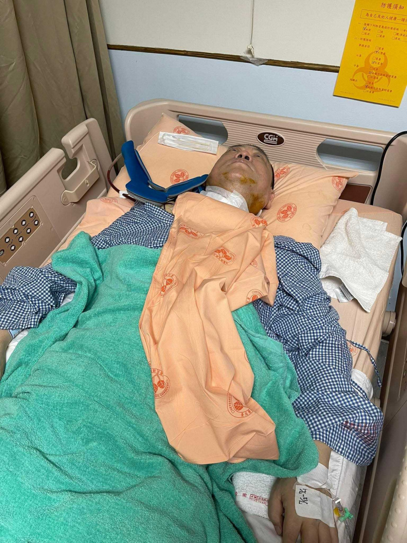 孫德榮曾罹患膀胱癌3期，近日因為脊椎問題動手術。（圖／翻攝自臉書／孫腫來了）