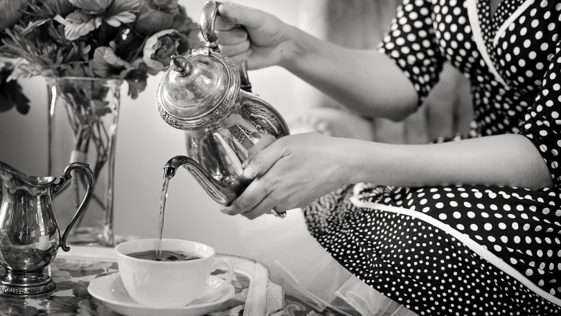   原PO表示婆婆才來家中住兩天，就常指揮她端茶到水，還對她的生活模式多有批評，讓她十分不滿。（示意圖，非新聞當事人／取自pixabay）  