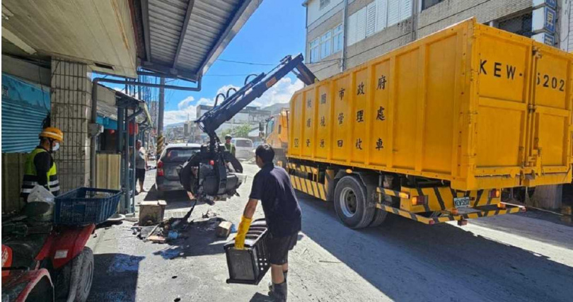 桃市府持續動員支援救災，繼昨日第一波救災團隊出發後，航空城工程處也加入救援行列，將分批於今明兩日出發。（圖／摘自張善政臉書）