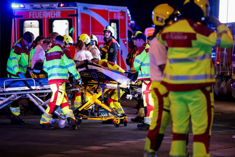 這起事故造成至少1人死亡，多人受傷。（圖／達志／路透社）