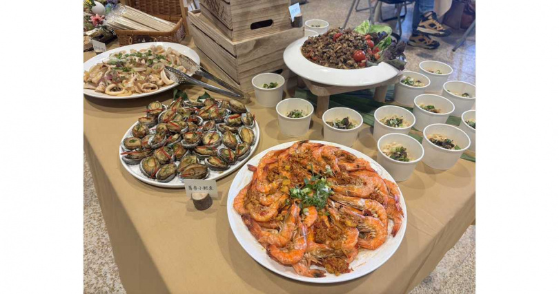 風灣的船盼人們透過味蕾感受土地,也讓地方透過餐桌被看見(圖/好食好事基金會提供)。