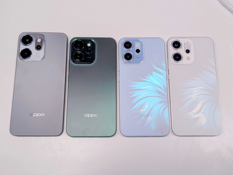 OPPO Reno 14系列全顏色，圖左尺寸略大的為Reno 14 Pro鈦霧灰，接著依序是Reno 14 F靜謐綠、Reno 14 F絢彩藍與Reno 14絢彩白。（圖／廖梓翔攝）