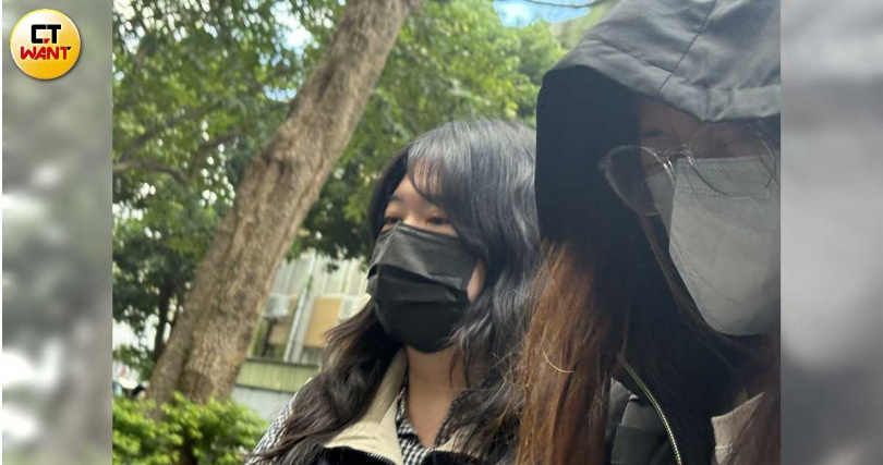 被列入英美制裁名單的黃婕、施亭宇。(圖/翁靖祐攝)