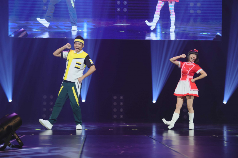 &nbsp; 香蕉哥哥（左）、草莓姐姐擔任嘉賓。（圖／B'in Live Entertainment提供）