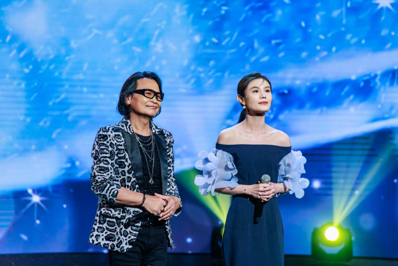 逐步回歸螢光幕的朱海君與好友沈文程，在《綜藝一級棒》同台演出。（圖／中視提供）