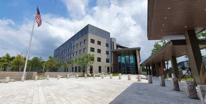 美國在台協會強調目前還在協商中。(圖/翻攝自美國在台協會 AIT臉書)