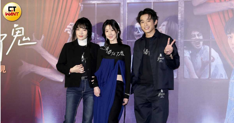 邵雨薇（中）和初孟軒（右）原本有吻戲，可惜後來被剪掉了。（圖／侯世駿攝）