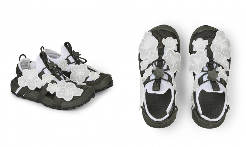 The North Face X Cecilie Bahnsen 聯名系列 Bekah 涼鞋／11,380元（圖／品牌提供）