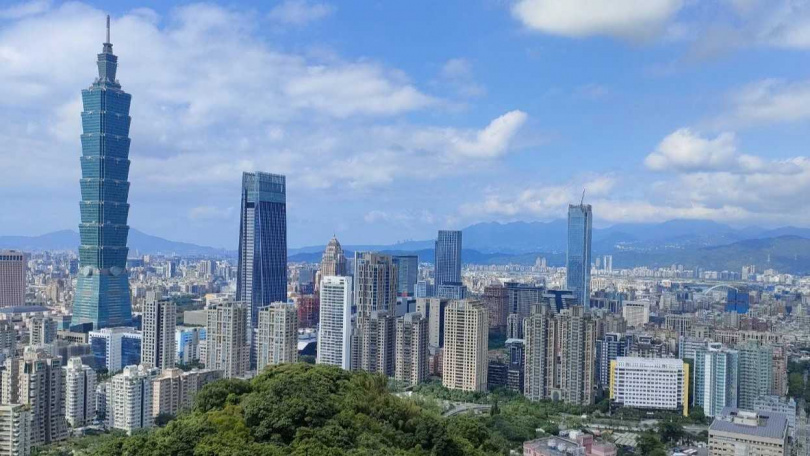 2026年商辦市場持續熱絡，A級辦公室租金穩定上升，租客多以升級需求為主。（圖／信義全球資產提供）