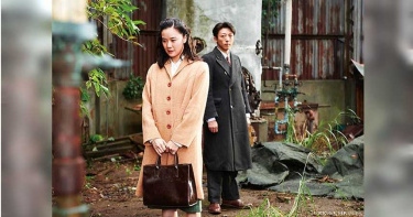 本片描述一群無賴的市井與美麗的女人，意外捲入一場武士的紛爭，是部反英雄主義、呈現人性多面向與無私之情的作品。（圖／可樂電影提供）