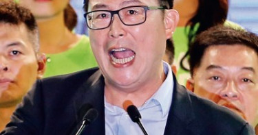 姚文智批柯P嗑滷肉飯裝窮 網友:難道要效法小英吃法國菜
