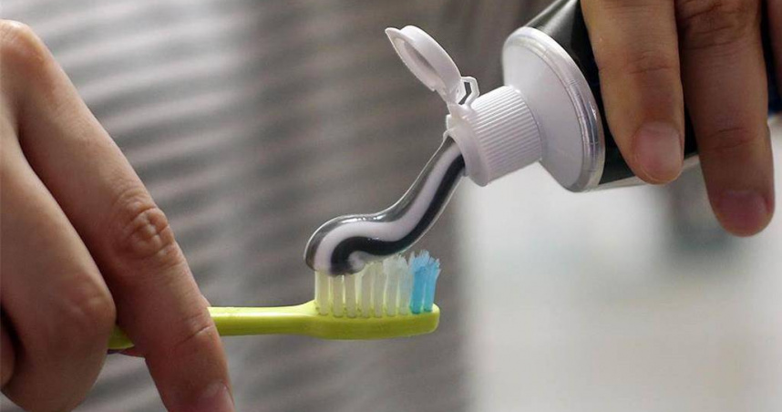 過去原本能用於牙膏、漱口水的「硼酸」，未來將全面禁止使用於化妝品。（圖／報系資料照）