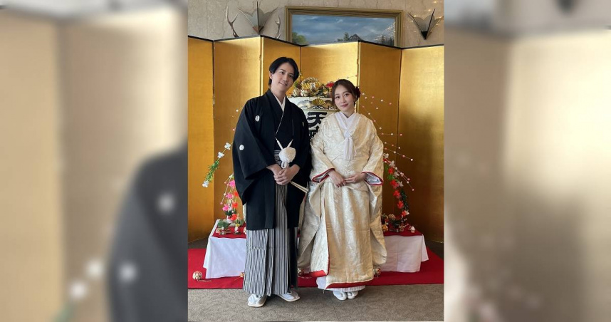 高志（左）、篠崎泫（右）到乃木神社體驗傳統日本神前婚禮。（圖／國興衛視提供）