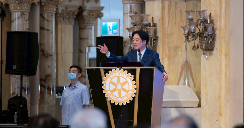 賴清德總統22日晚間出席「國際扶輪社3490地區第九分區聯合例會」並進行「團結國家十講」第一講。(圖/總統府提供)