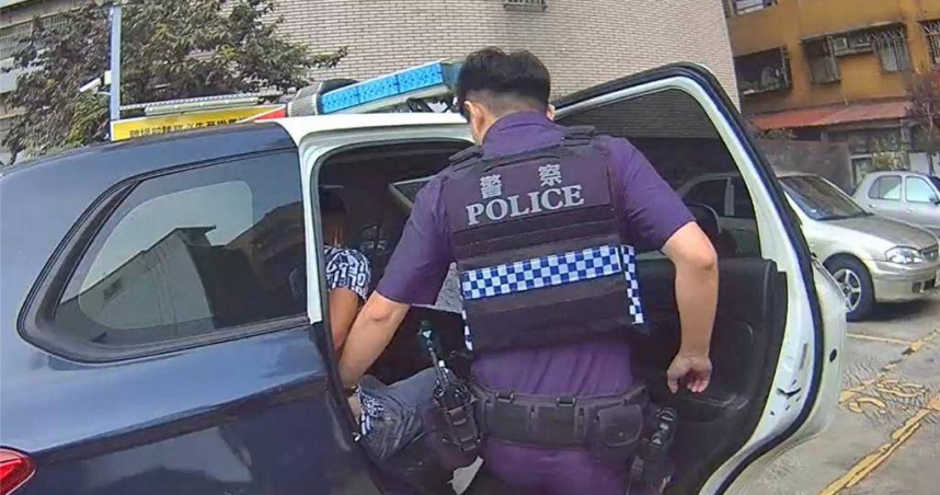 裴姓失聯移工見警逃，翻牆掉進死路改哀兵求饒仍被逮。(圖／翻攝照片)