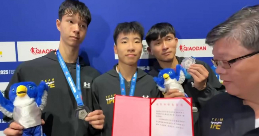 中國隊試圖搶台灣賀電。（圖／翻攝自臉書＠wikisport）