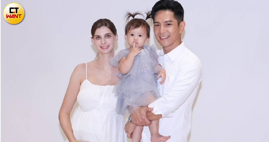 祖雄與佳娜帶著大女兒內內亮相。（圖/楊澍攝）