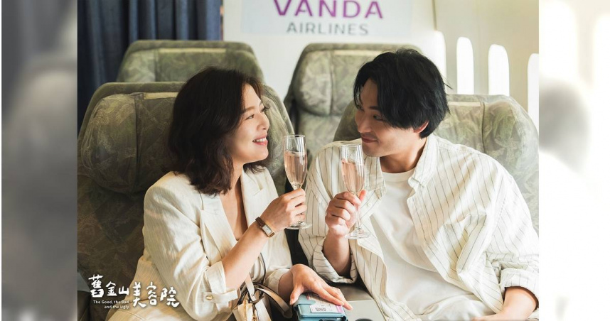 劉品言(左)與連晨翔戲裡戲外都迎來人生新階段。（圖／TVBS）