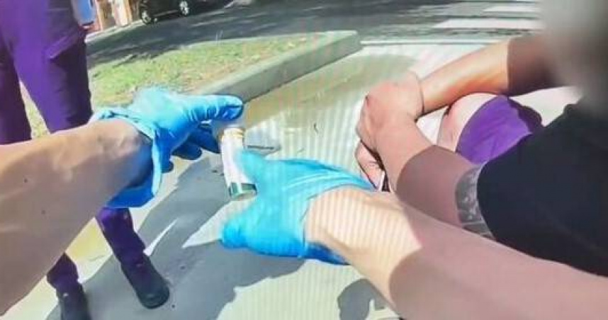 毒駕失控撞燈桿！嘉義男驗出3類毒品全陽性　精神恍惚遭警當場逮