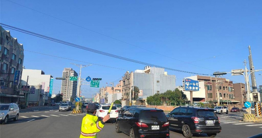 交通部公路局今（24）日指出，228連假將至，因應大量車流，將有部分時段實施高乘載管制，並封閉部分路段。（圖／交通部公路局北區養護工程分局提供）