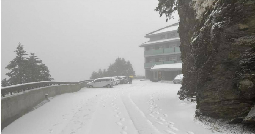 受困奇萊東稜的16名登山客，今天（20日）上午已全數順利獲救。（圖／消防局提供）