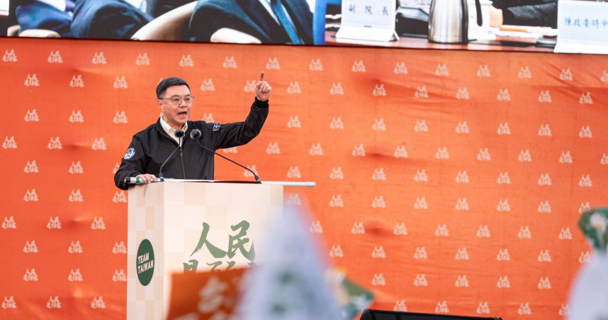 花蓮宣講現場，卓榮泰提及中央投入300億元支持震後重建，並批評財劃法修正恐影響地方建設。（圖／翻攝自卓榮泰臉書）