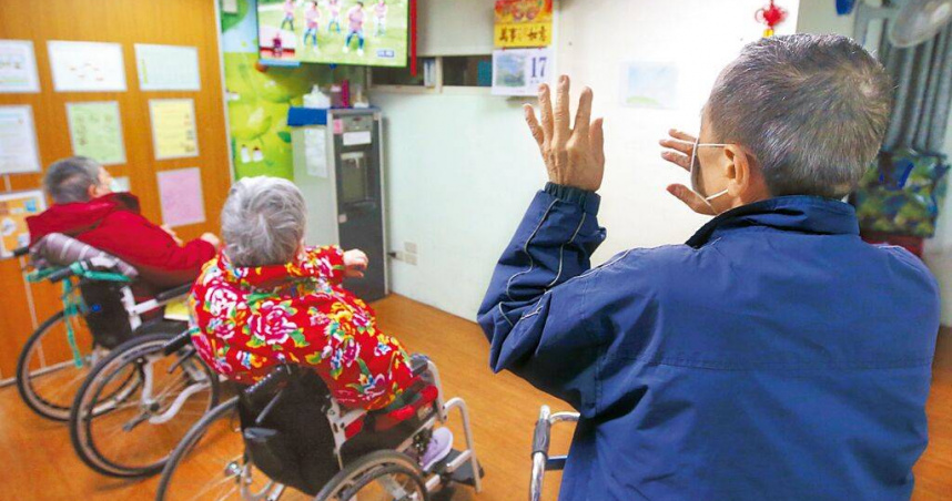 長照3.0擬放寬限制，讓50歲以下年輕失智個案，也能及早使用長照服務。圖為長照機構。（圖／趙雙傑攝）