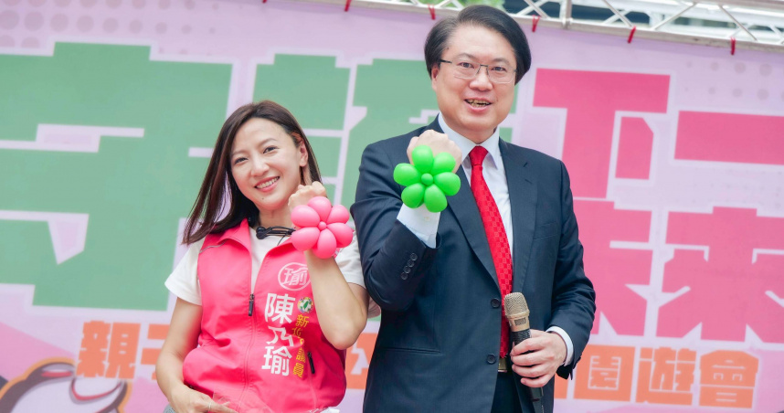 民進黨秘書長林右昌出席陳乃瑜與新北市家的方向協會舉辦的公民教育園遊會。（圖／陳乃瑜辦公室提供）