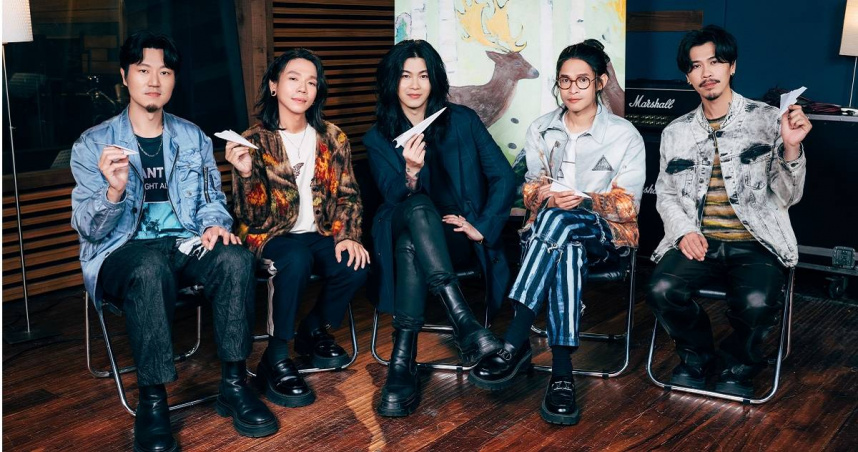 麋先生的〈去飛翔〉鼓舞許多畢業生。（圖／相信音樂提供）